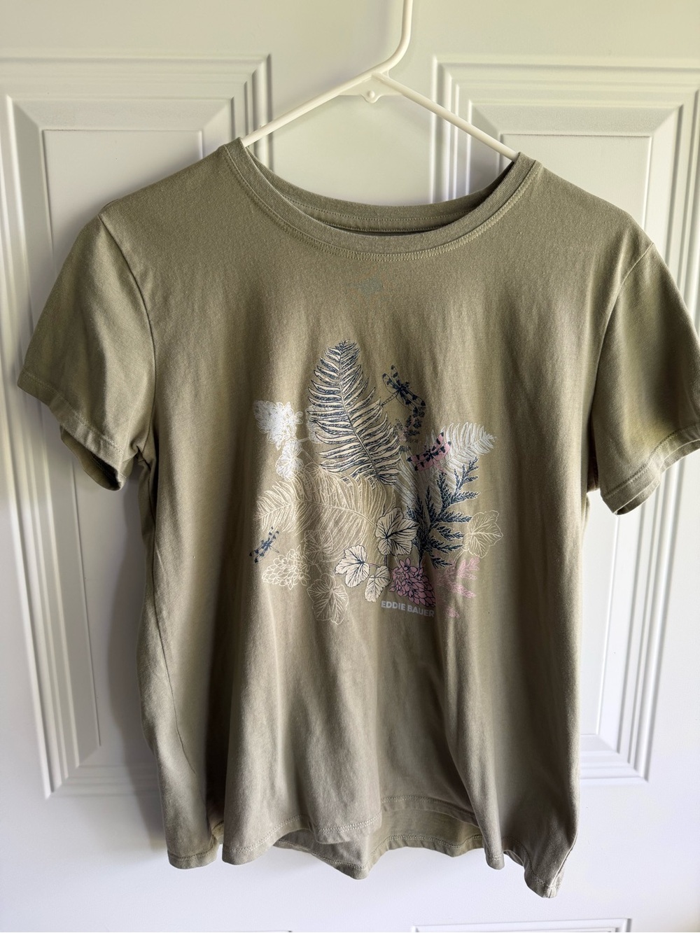 Eddie Bauer Olive Crewneck Tee with botanical print M